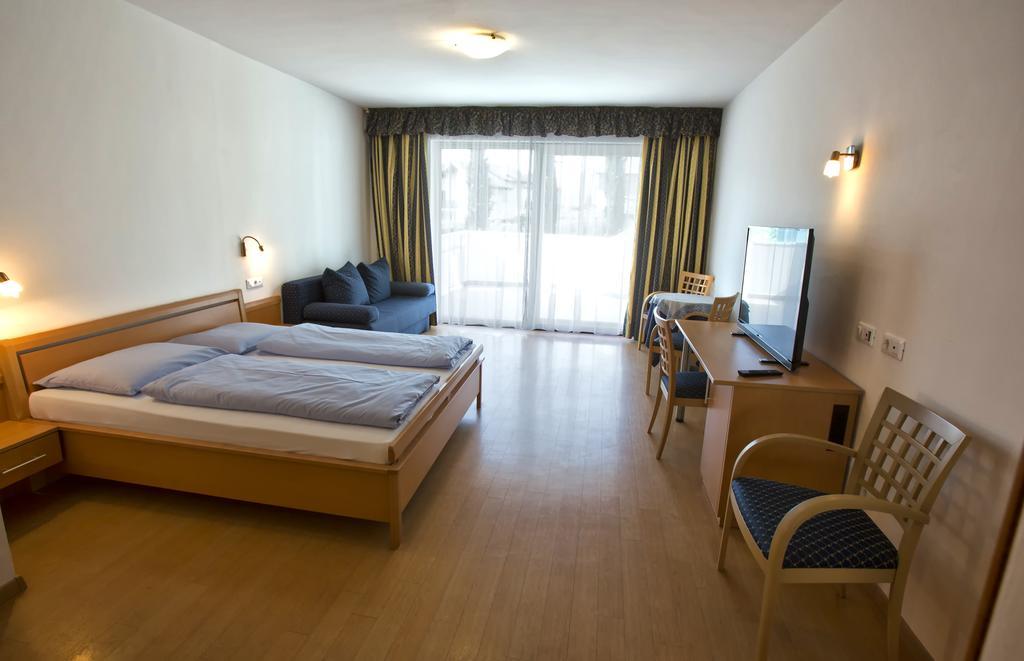 Das Kaltern Hotel Exterior foto